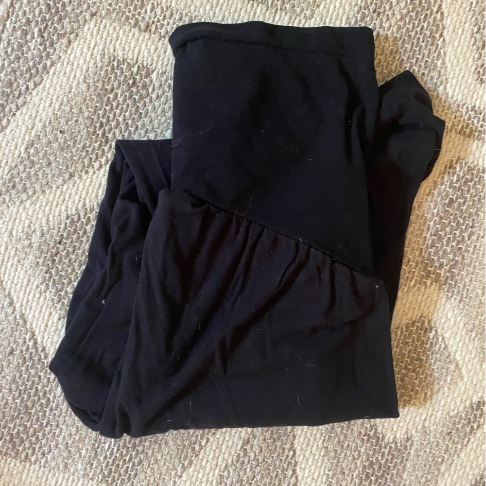 A Pea in the Pod Classic Black Maternity Leggings